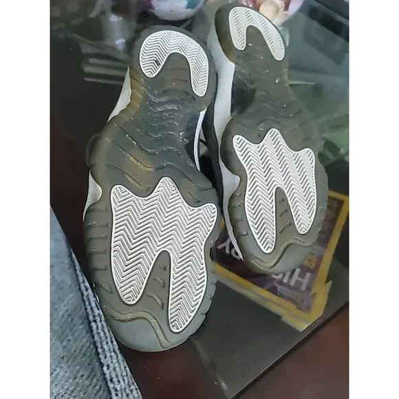 Air Jordan Mens Future Low Iguana Green Sz 15 Metallic Gold Basketball Shoe Nike - Picture 12 of 15